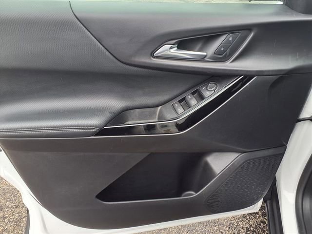 Used 2025 Chevrolet Equinox LT image 49