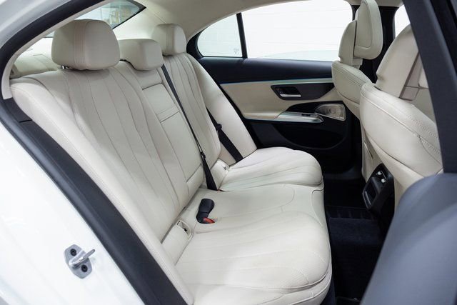 Used 2024 Mercedes-Benz E 350 4MATIC Sedan image 26