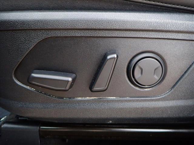 Used 2024 Kia Sorento S image 12