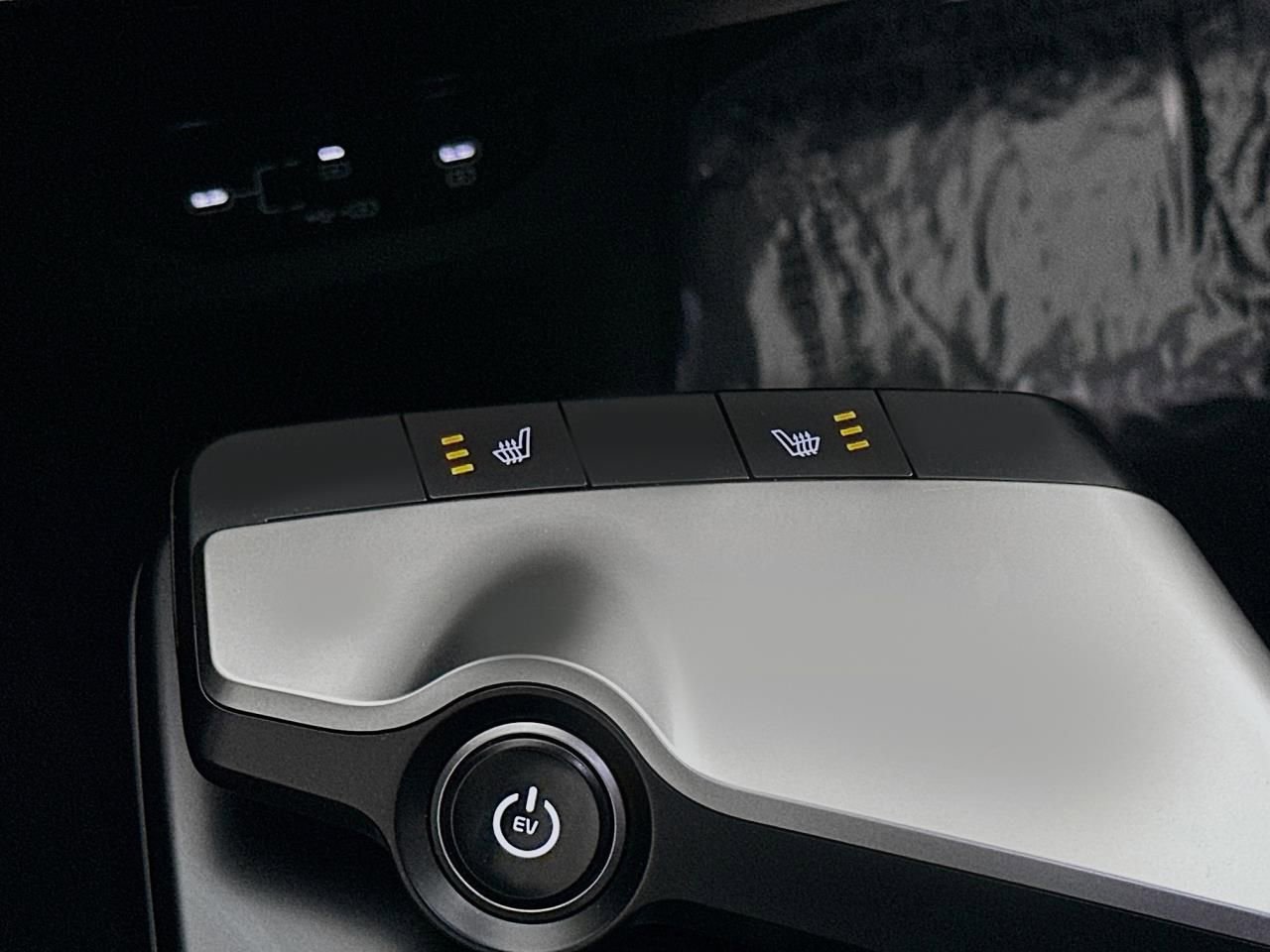 Used 2025 Kia EV6 Light w/ Light LR Technology Package RWD image 19