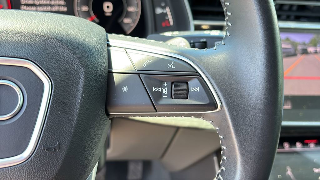 Used 2019 Audi Q8 Premium Plus w/ Premium Plus AWD/4WD image 15