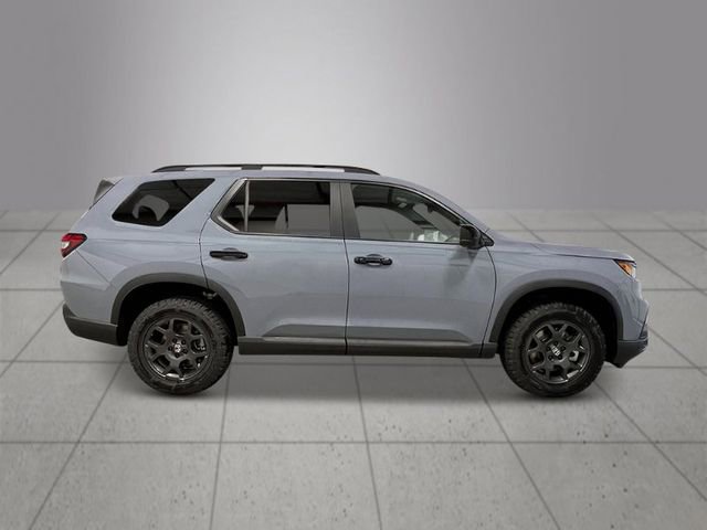 New 2025 Honda Pilot TrailSport image 9