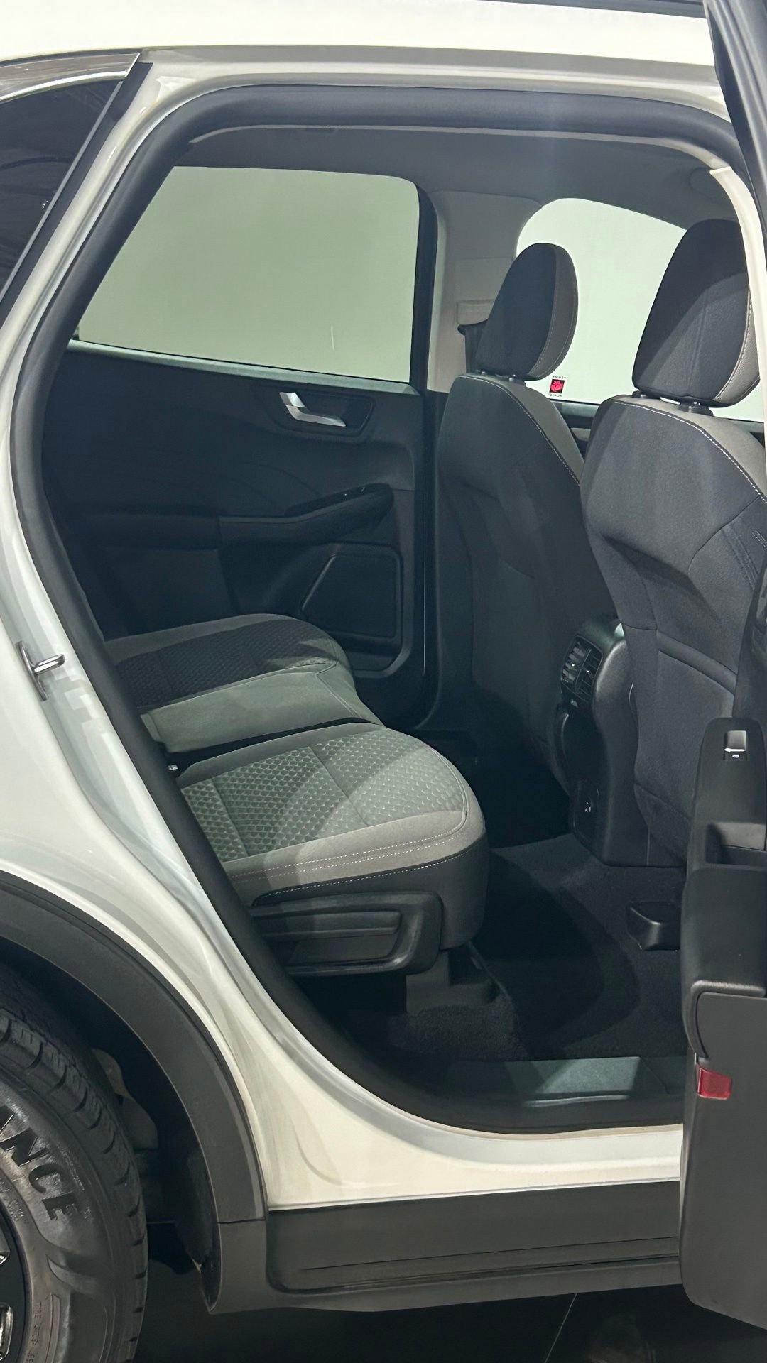 Used 2021 Ford Escape SE w/ Convenience Package FWD image 55
