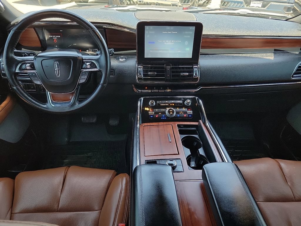 Used 2020 Lincoln Navigator L Reserve w/ Luxury Package AWD/4WD image 21