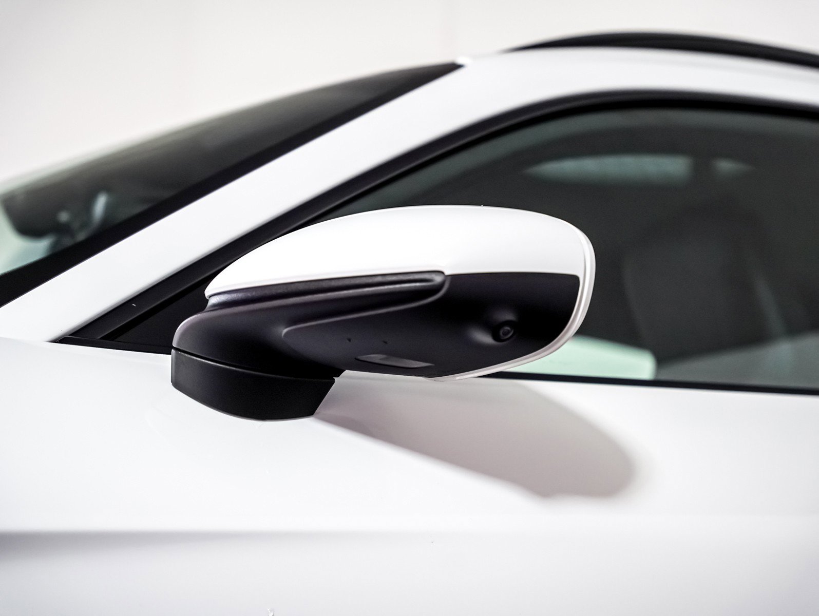 Certified 2024 Porsche Taycan 4 Cross Turismo w/ Premium Package AWD/4WD image 27