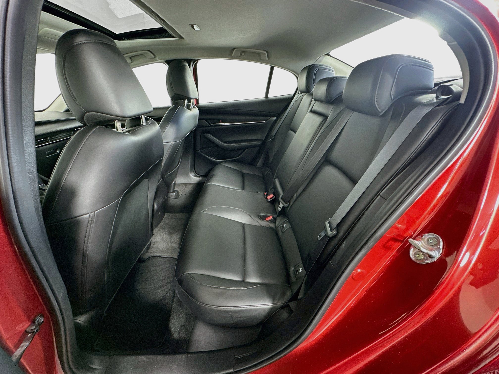 Used 2025 MAZDA MAZDA3 s FWD image 29