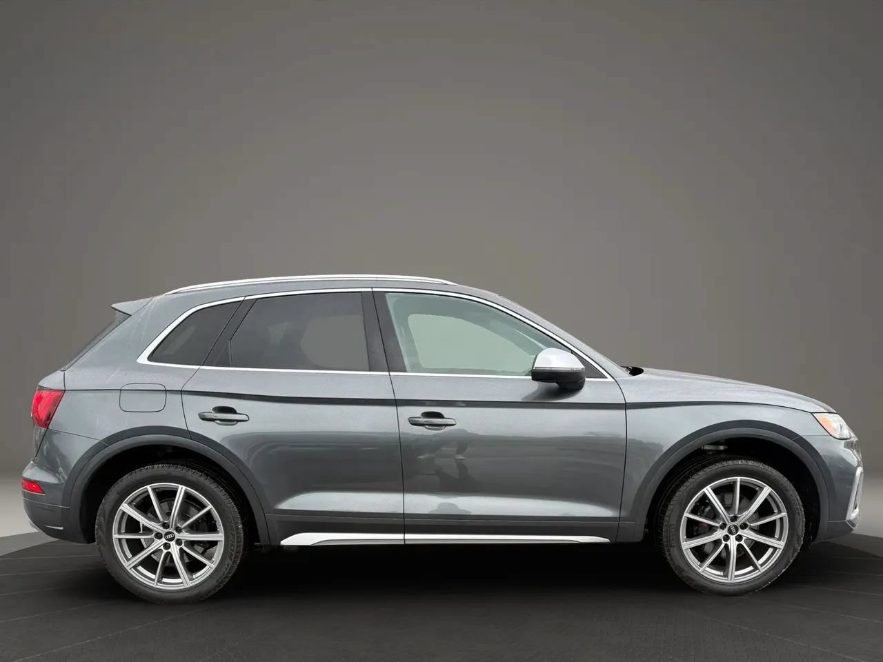 Used 2022 Audi SQ5 Premium AWD/4WD image 3