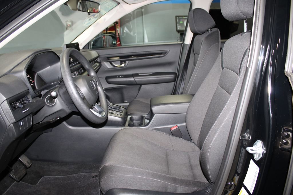 Used 2025 Honda CR-V EX image 12