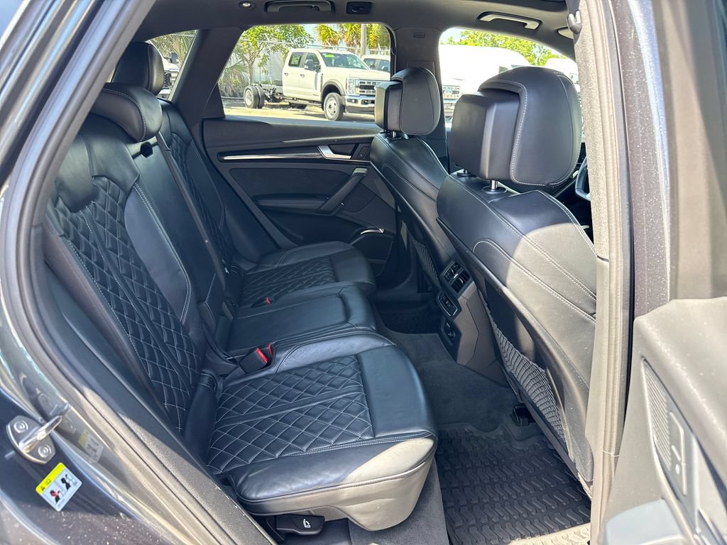 Used 2020 Audi SQ5 Prestige w/ Prestige Package AWD/4WD image 28