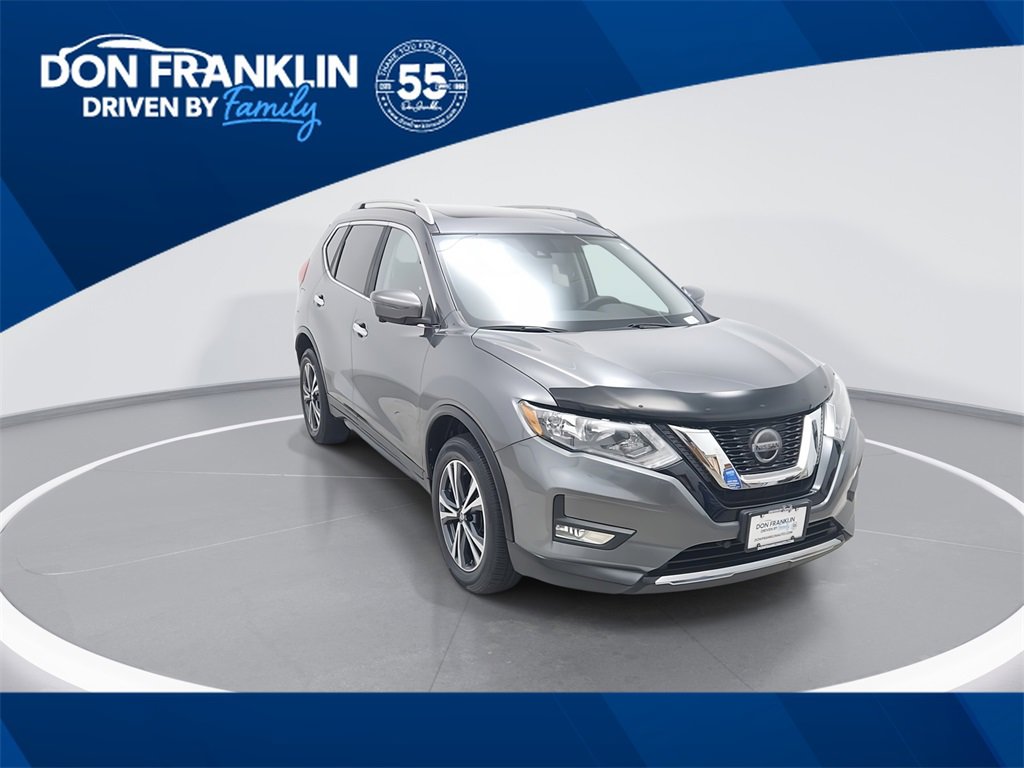Used 2019 Nissan Rogue SV image 1