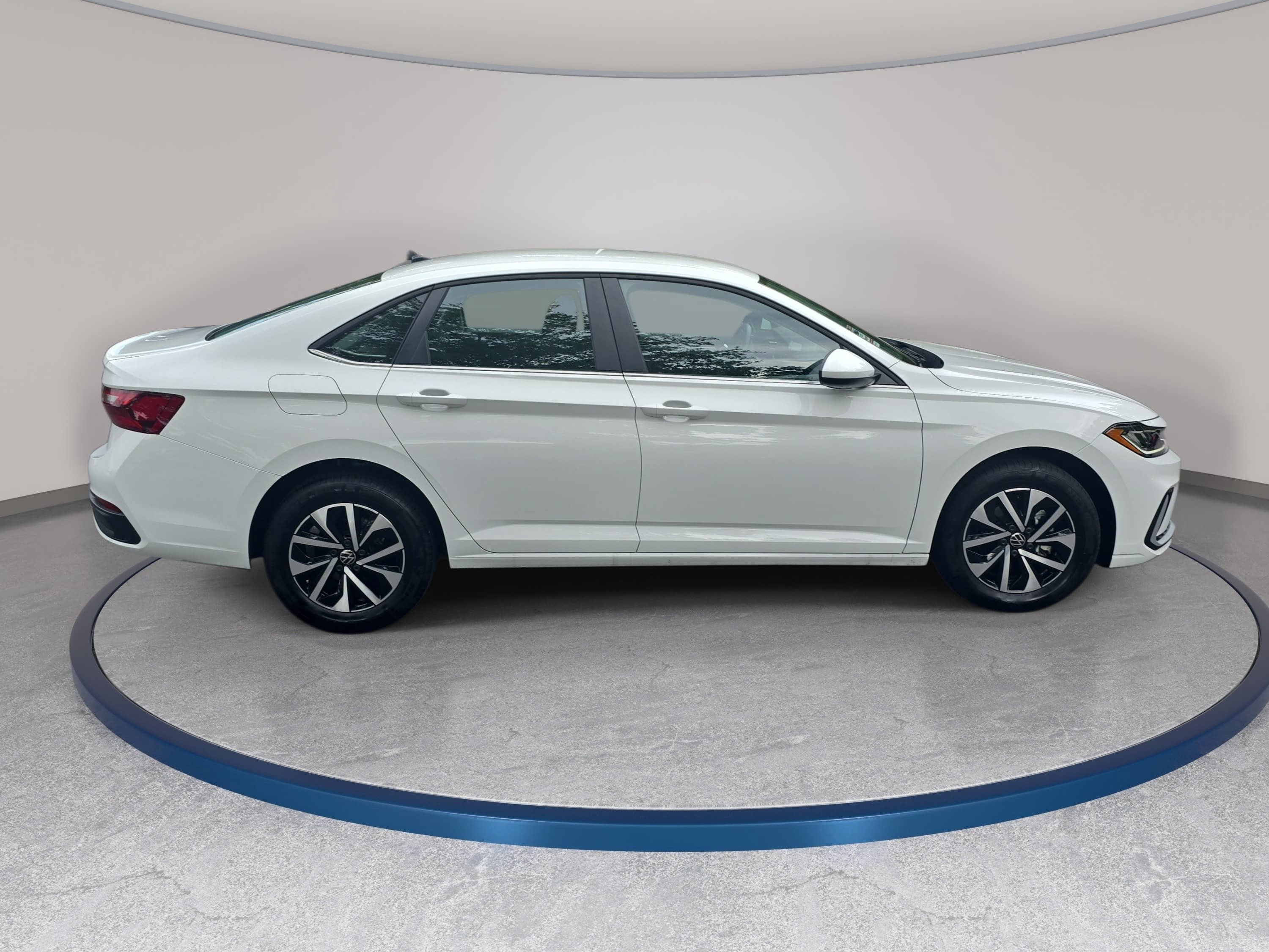 Used 2025 Volkswagen Jetta S FWD image 4