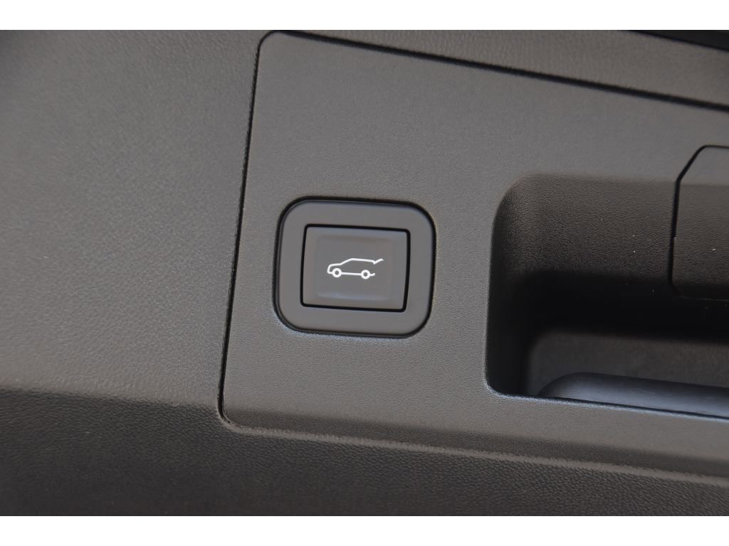 New 2025 Cadillac XT5 Premium Luxury w/ LPO, Floor Liner Package image 25