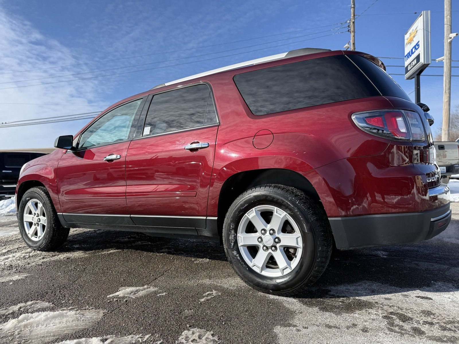 Used 2016 GMC Acadia SLE image 6