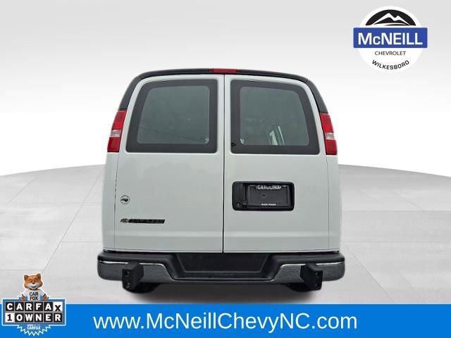 Used 2024 Chevrolet Express 2500 Work Van w/ Driver Convenience Package image 5