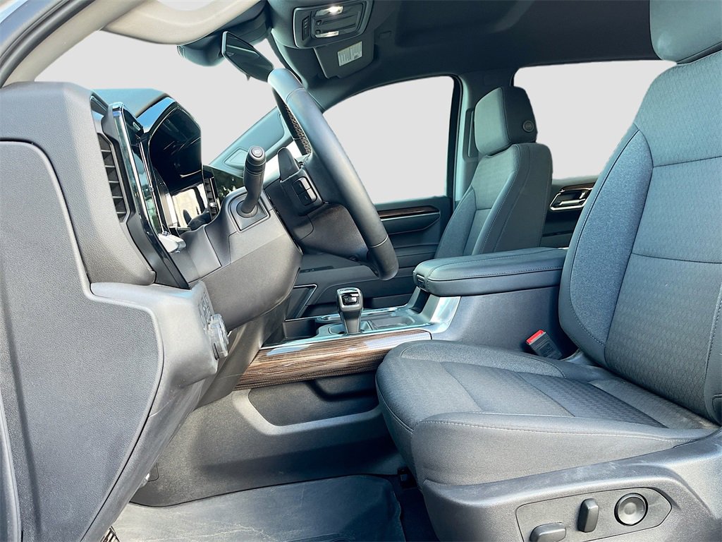 Used 2025 Chevrolet Silverado 1500 RST w/ Z71 Off-Road Package image 20