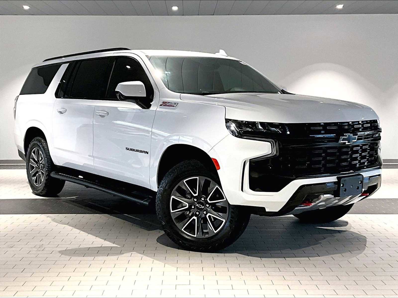 Used 2024 Chevrolet Suburban Z71 image 12