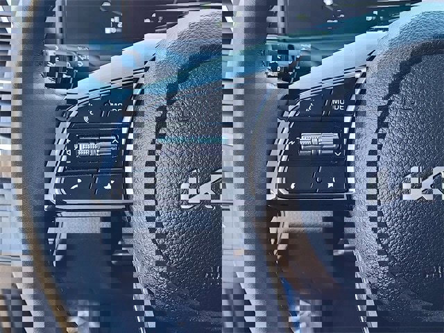 Used 2024 Kia Seltos EX image 12