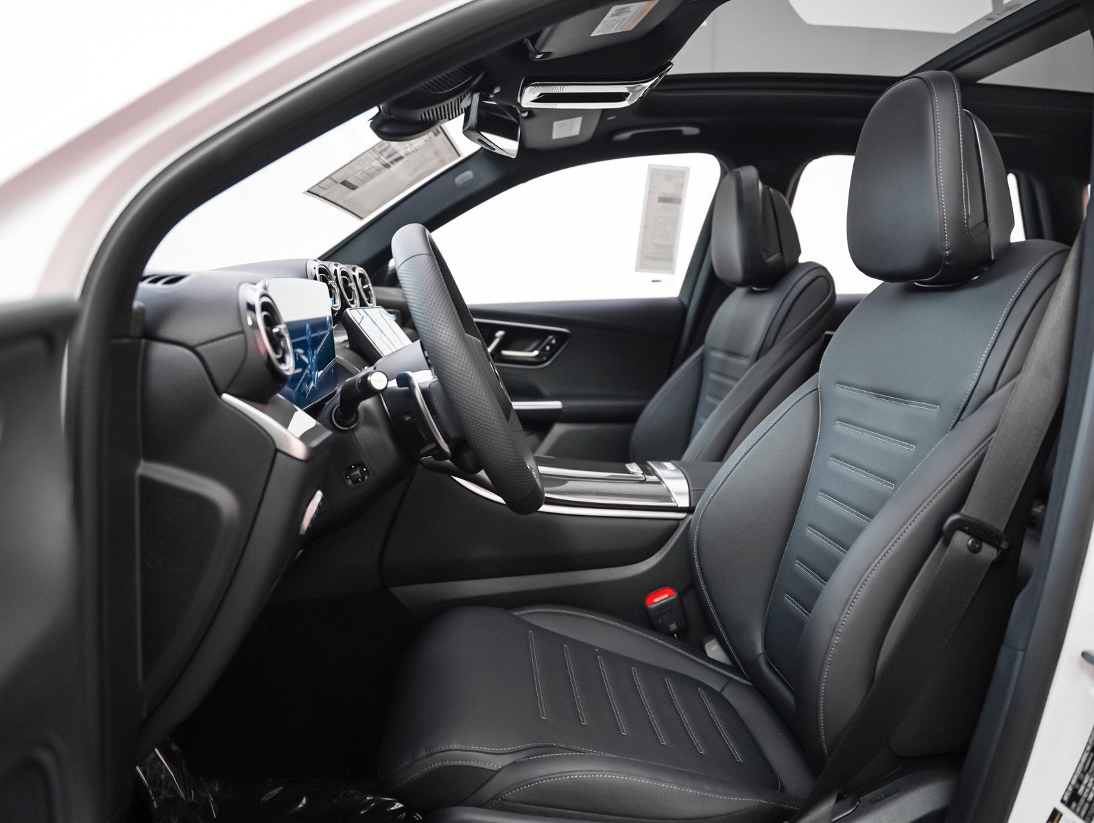 New 2026 Mercedes-Benz GLC 43 AMG 4MATIC image 8