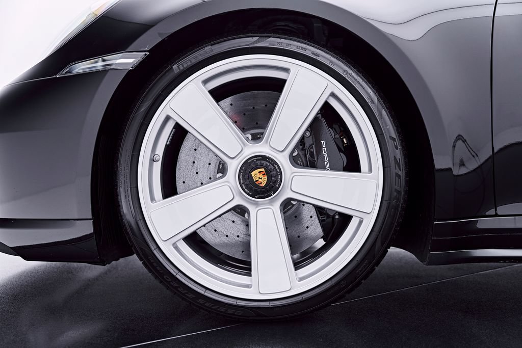 Used 2025 Porsche 911 Turbo S AWD/4WD image 3