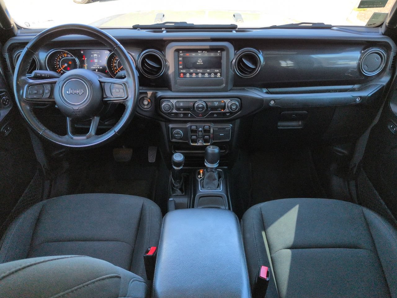 Used 2022 Jeep Gladiator Sport AWD/4WD image 15