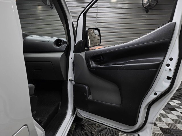 Used 2021 Nissan NV200 S FWD image 29