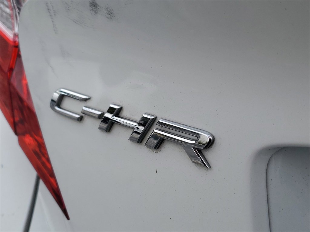 Used 2019 Toyota C-HR XLE image 6