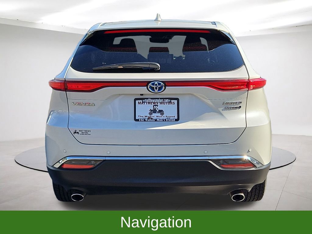 Used 2021 Toyota Venza Limited image 6