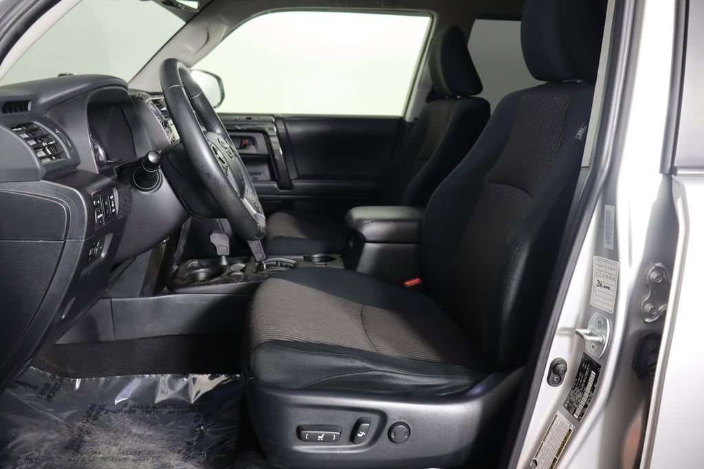 Used 2021 Toyota 4Runner TRD Off-Road image 14