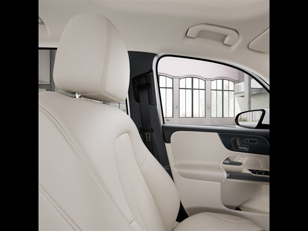 Certified 2026 Mercedes-Benz GLB 250 4MATIC image 43
