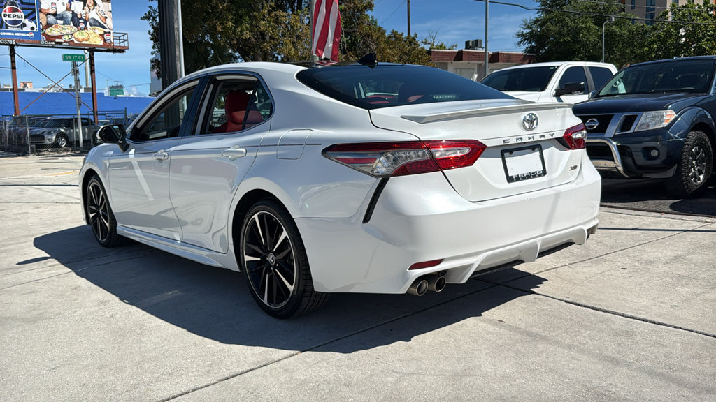 Used 2019 Toyota Camry XSE FWD image 12
