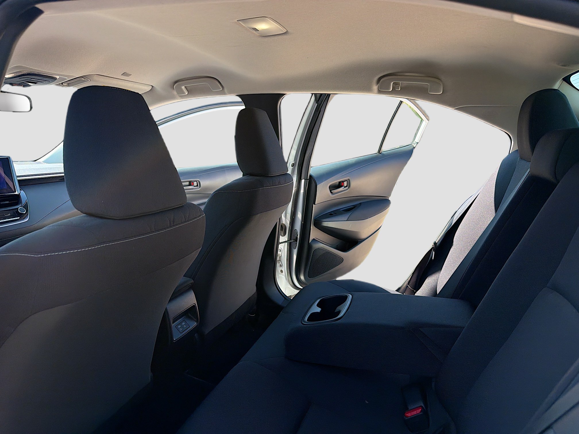 Used 2024 Toyota Corolla LE FWD image 6