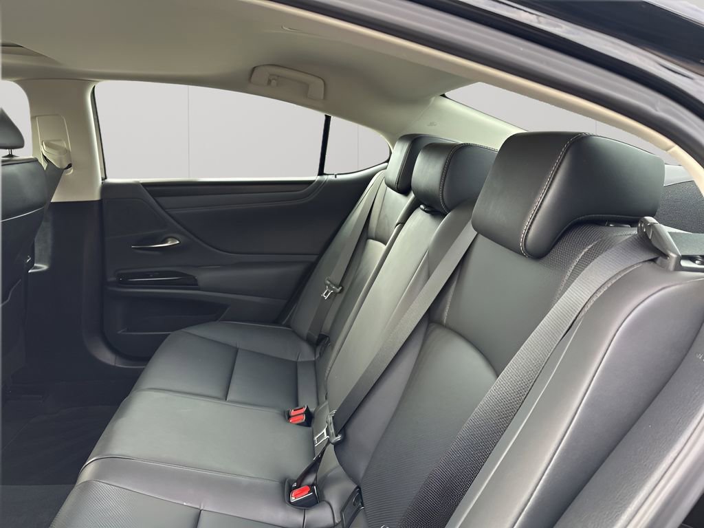 Used 2024 Lexus ES 350 w/ Premium Package image 19