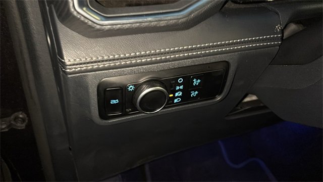 Used 2024 Ford Mustang Premium image 12