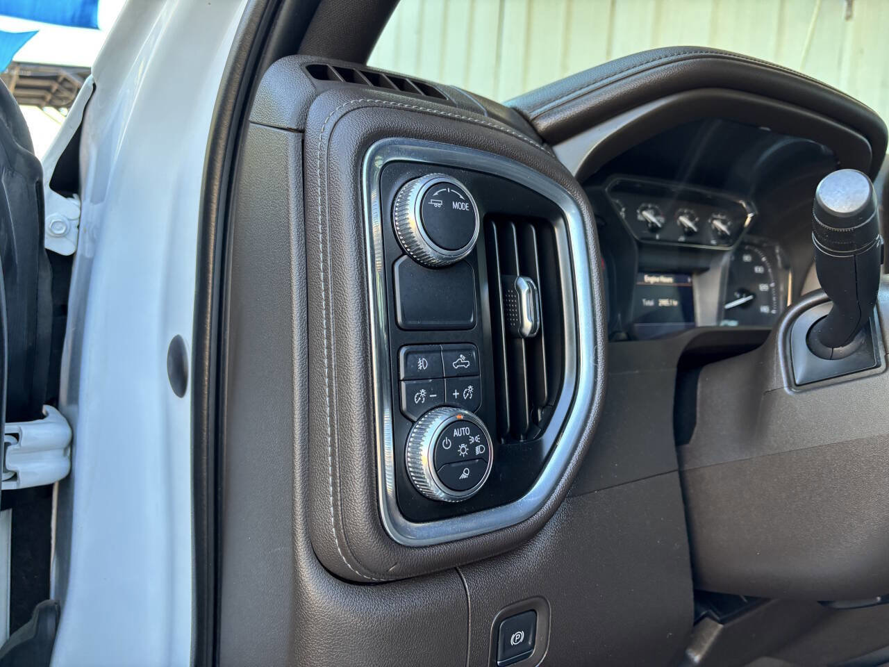 Used 2021 GMC Sierra 1500 SLT image 27