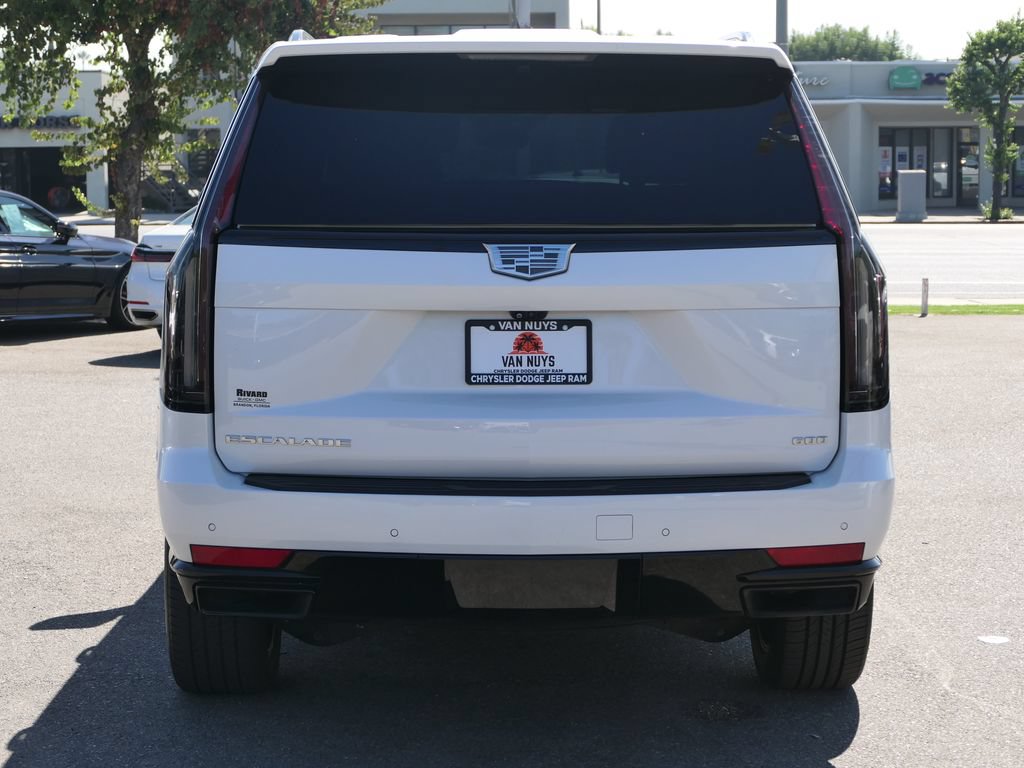 Used 2022 Cadillac Escalade Sport w/ Touring Package AWD/4WD image 5