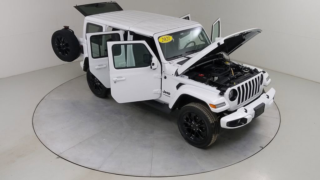 Used 2021 Jeep Wrangler Unlimited Sahara image 45
