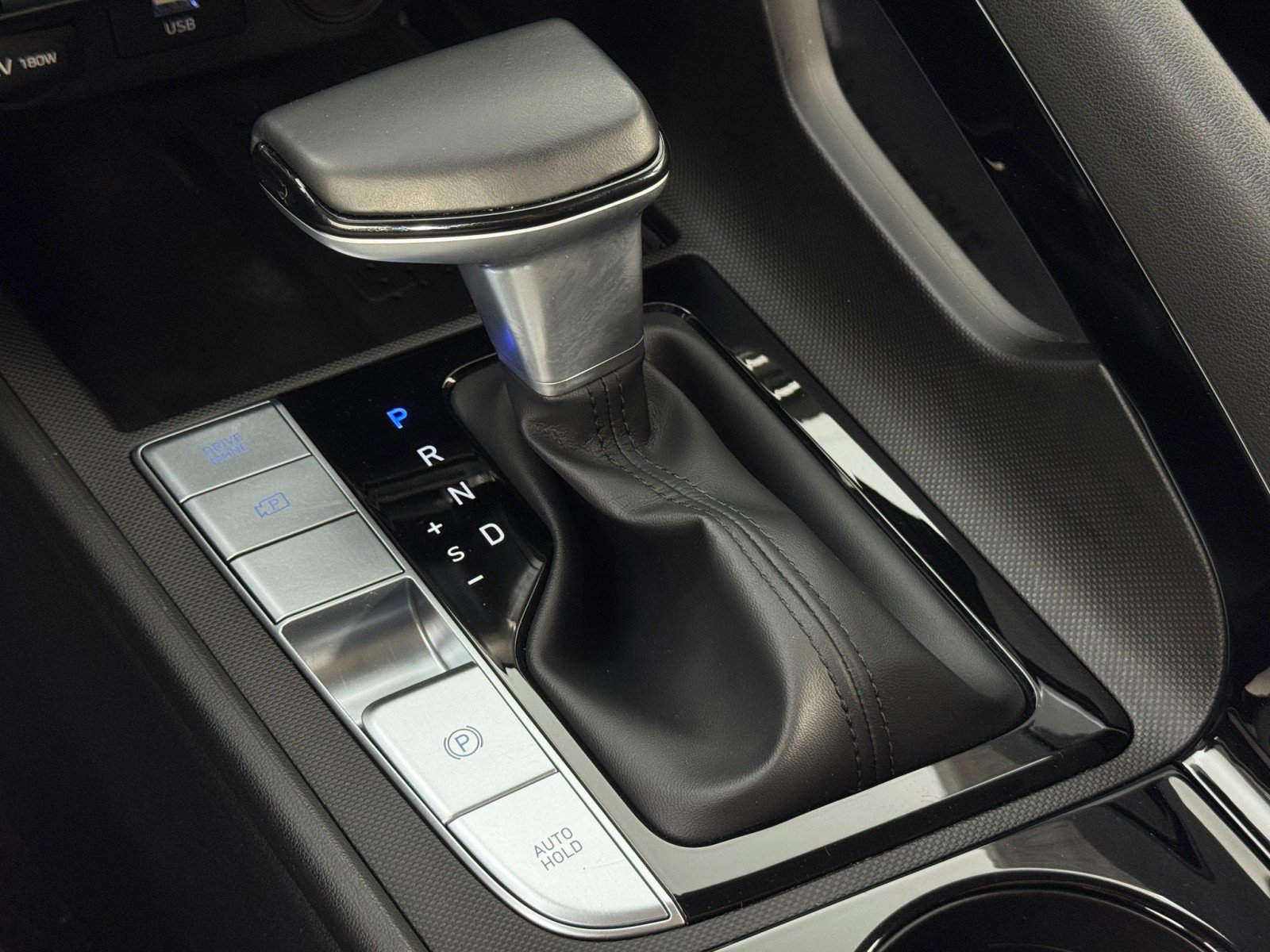 Used 2021 Hyundai Elantra Limited w/ Cargo Package image 32