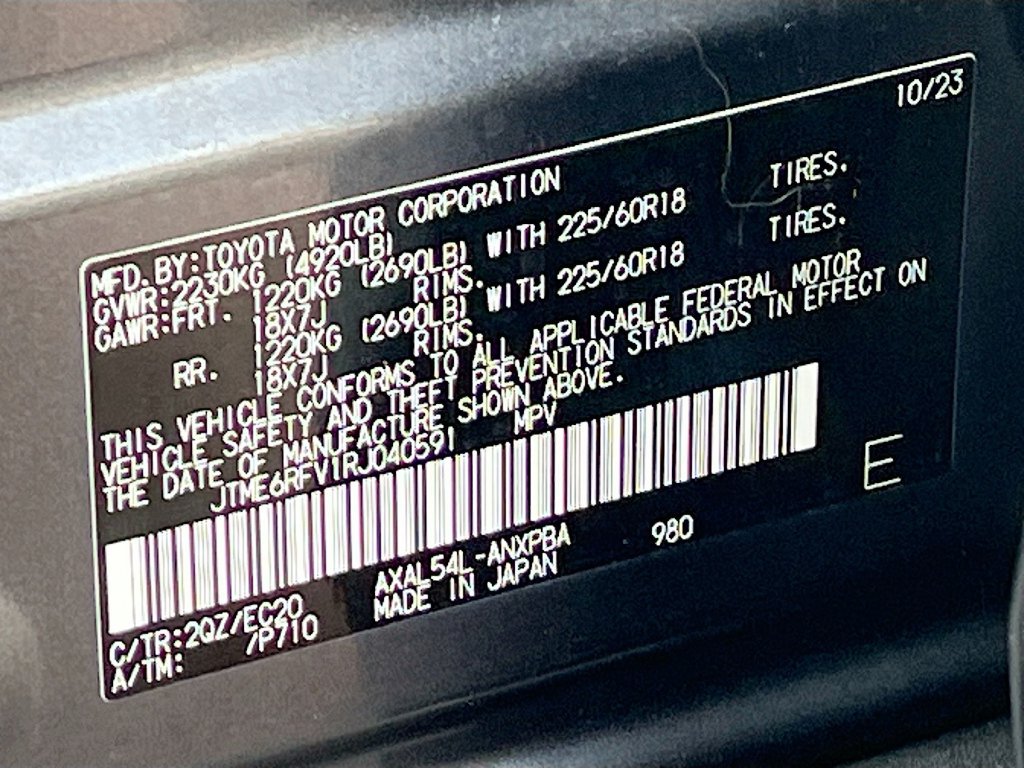 Used 2024 Toyota RAV4 XSE AWD/4WD image 33