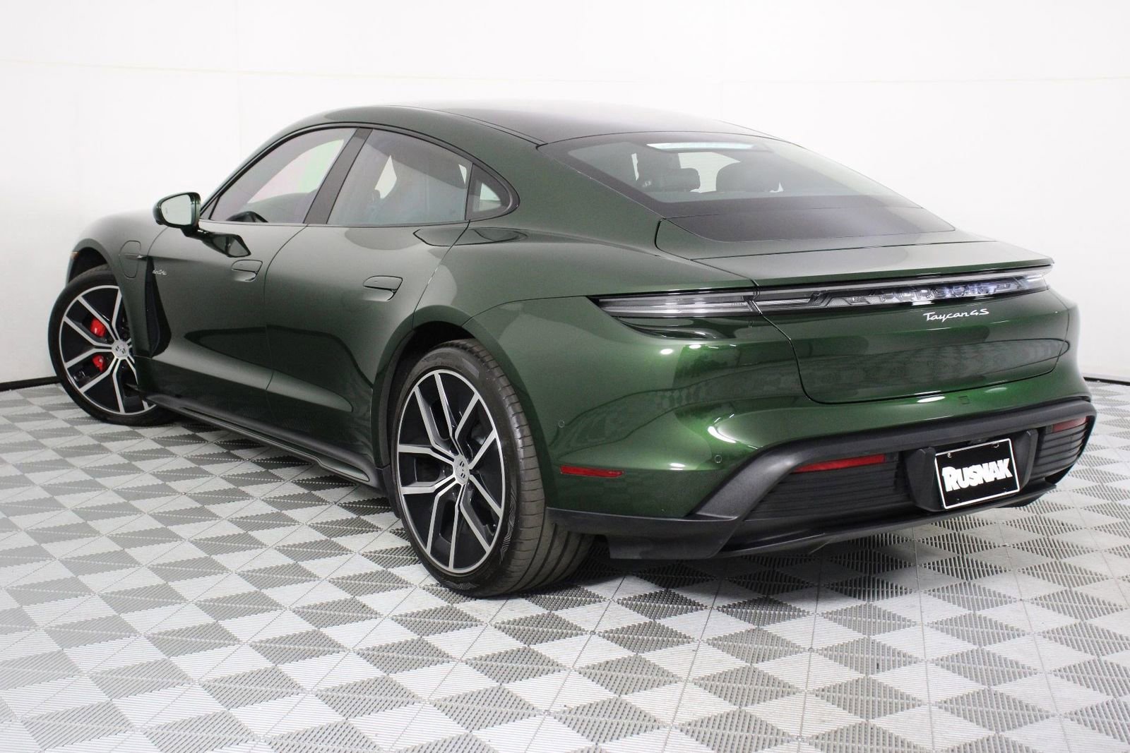 Certified 2026 Porsche Taycan 4S image 3