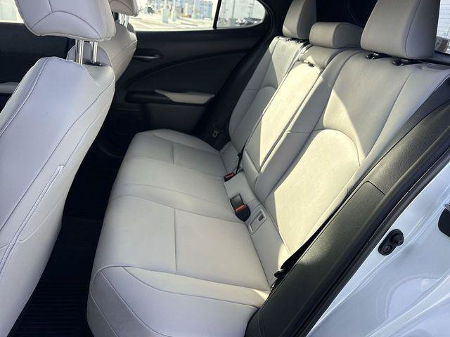 Certified 2022 Lexus UX 200 w/ Premium Package FWD image 23