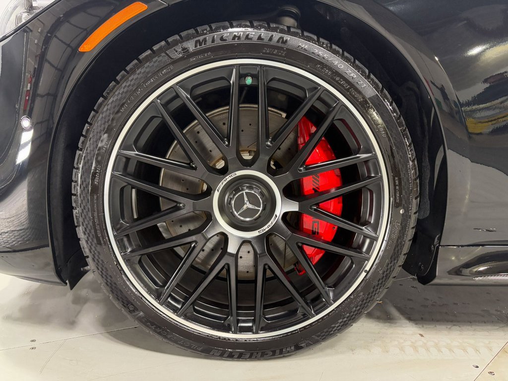 Used 2024 Mercedes-Benz S 63 AMG S w/ Carbon Fiber Exterior Package image 40