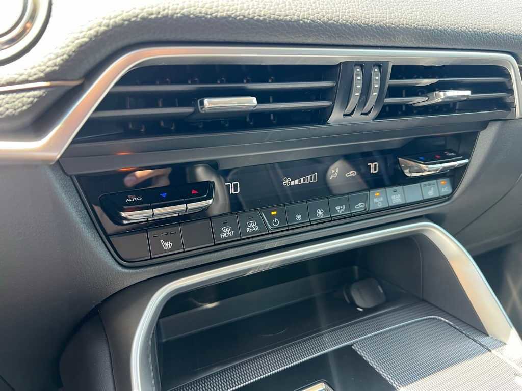 Certified 2025 MAZDA CX-90 3.3 Turbo w/ Preferred Package image 29