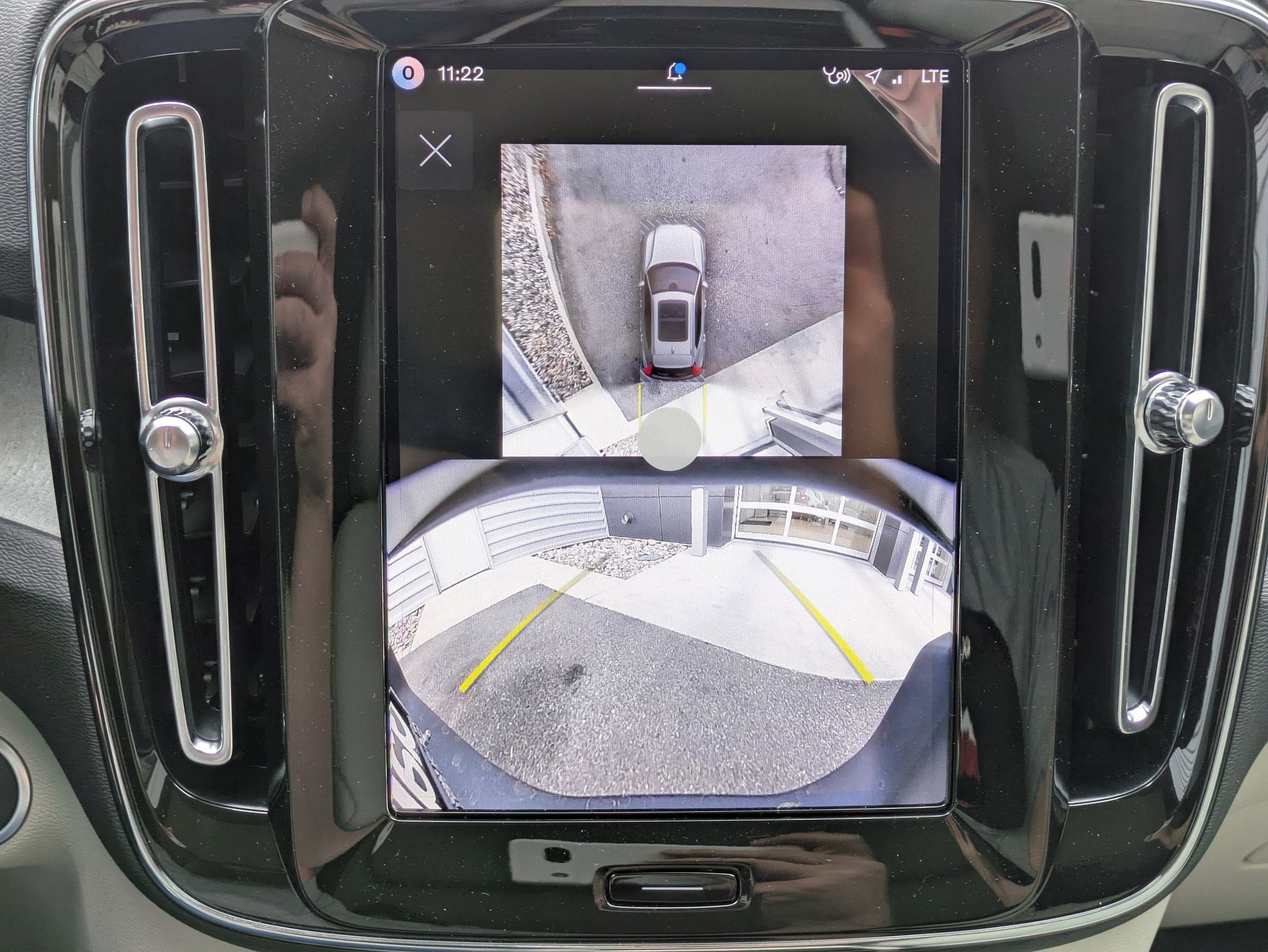 New 2026 Volvo XC40 B5 Ultra w/ Climate Package image 12