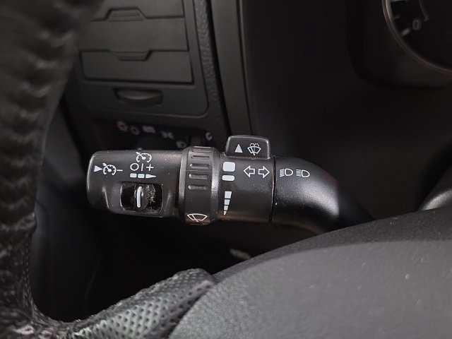 Used 2009 HUMMER H3 Luxury AWD/4WD image 15
