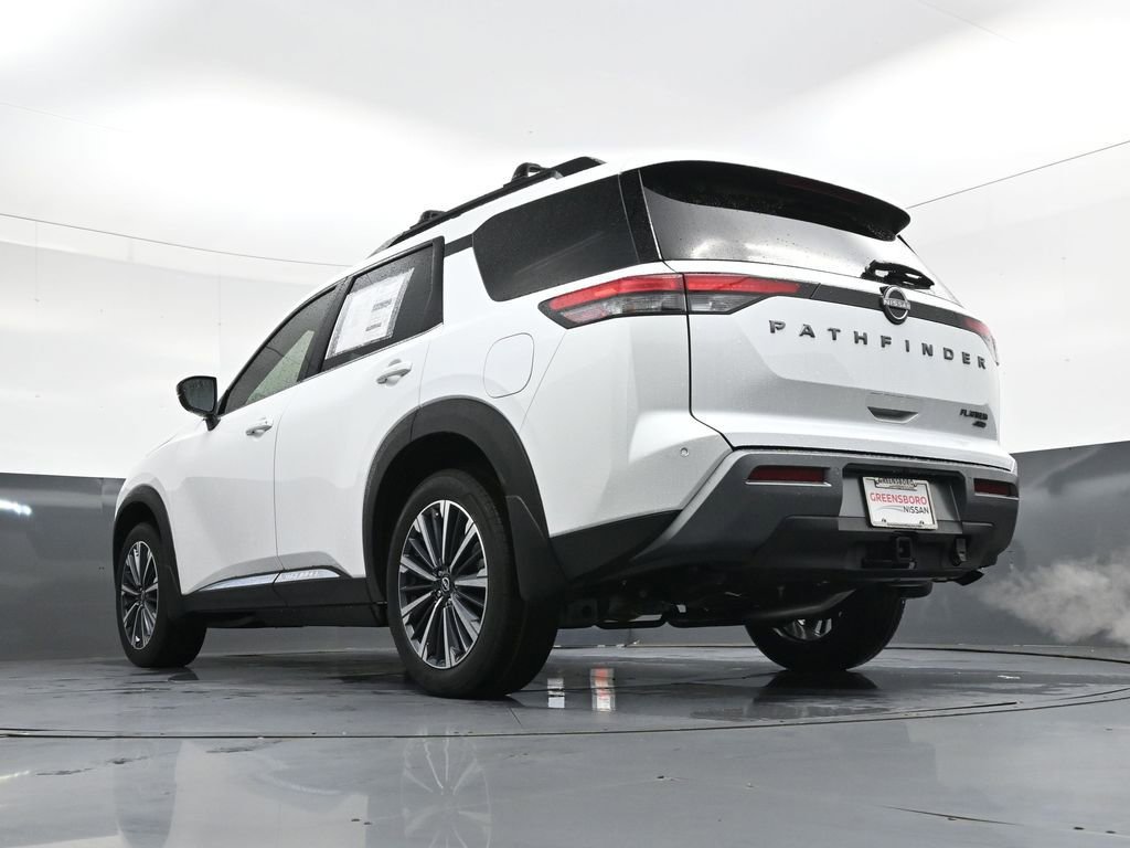 New 2026 Nissan Pathfinder Platinum w/ Cargo Package AWD/4WD image 39