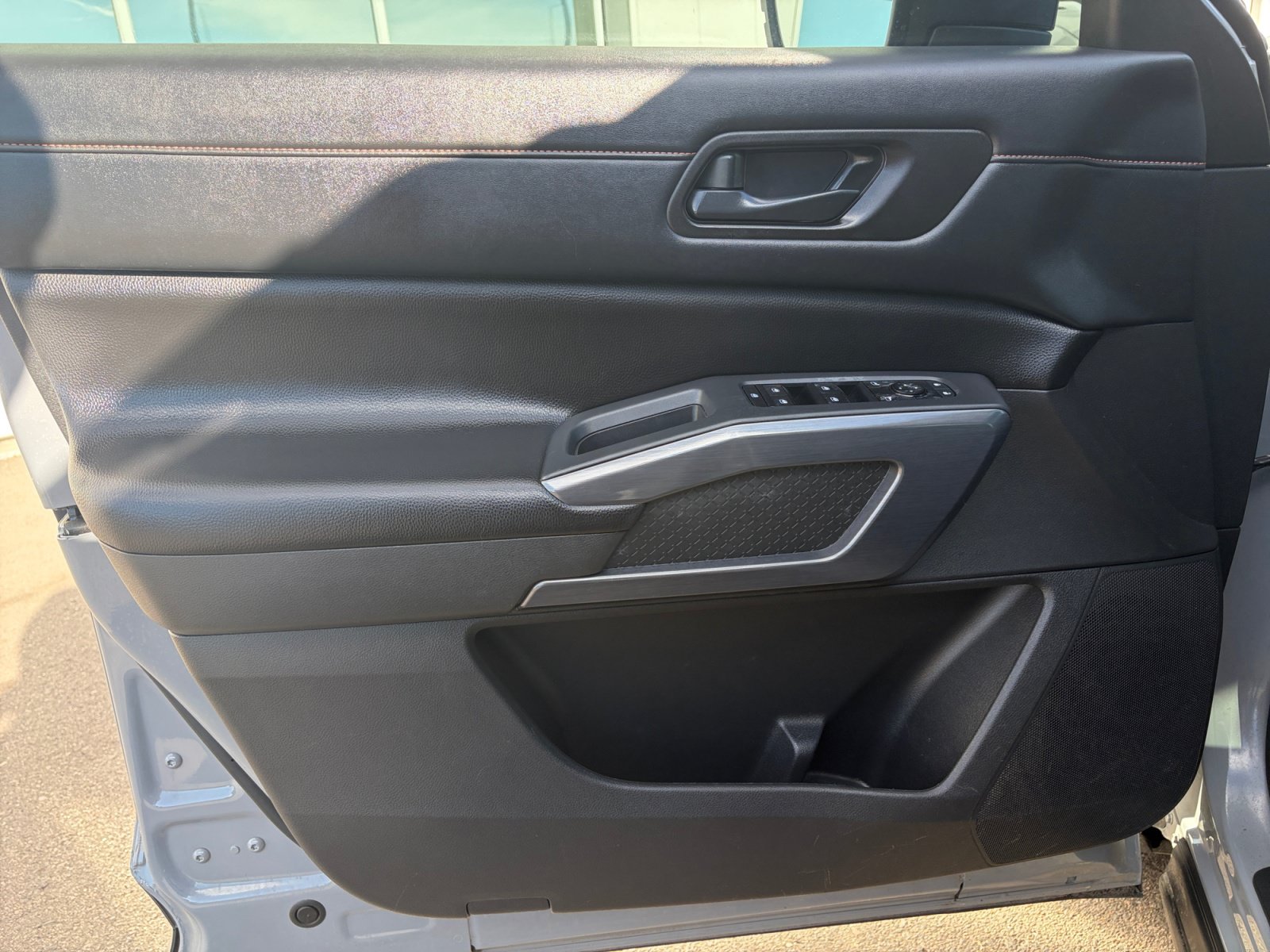 Used 2024 Nissan Pathfinder Rock Creek AWD/4WD image 12