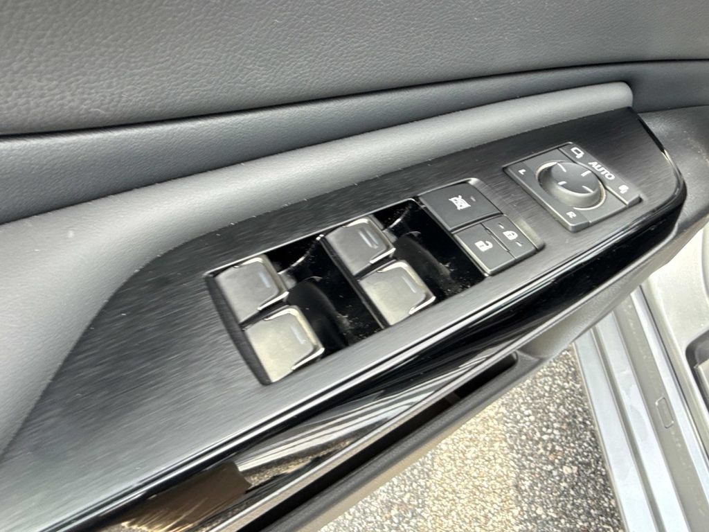 Used 2025 Lexus ES 350 w/ Premium Package FWD image 21