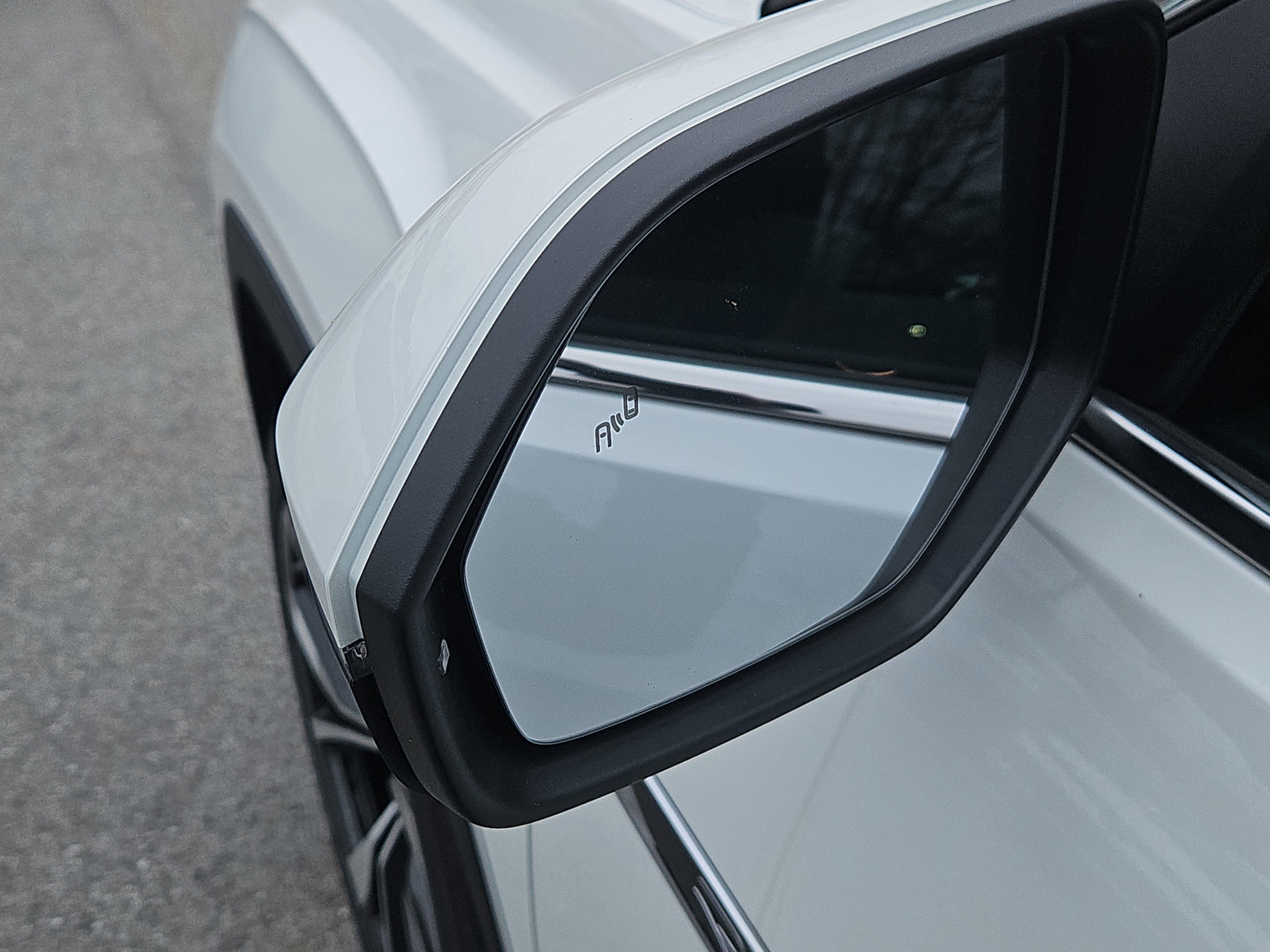 New 2026 Volkswagen Atlas SEL Premium R-Line image 5