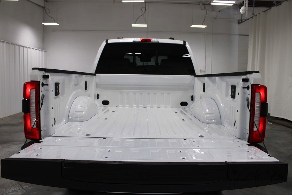 New 2025 Ford F250 Lariat w/ Lariat Ultimate Package image 27