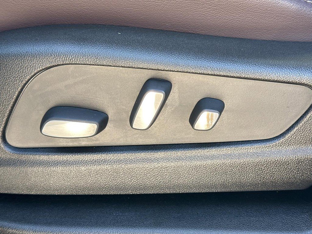 Certified 2024 Cadillac XT6 Premium Luxury image 18